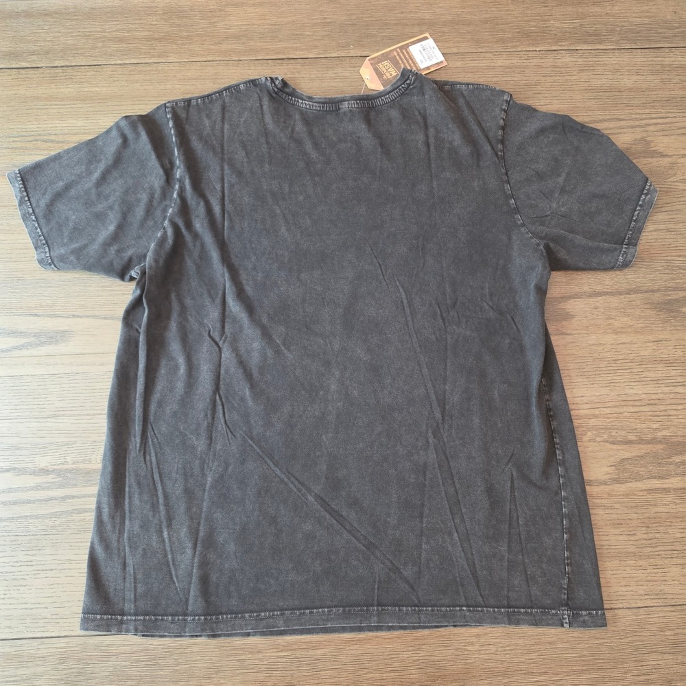 Queen A Night At The Opera Band T-Shirt Mens XL Stone Wash Black Graphic Tee NWT - Picture 5 of 5